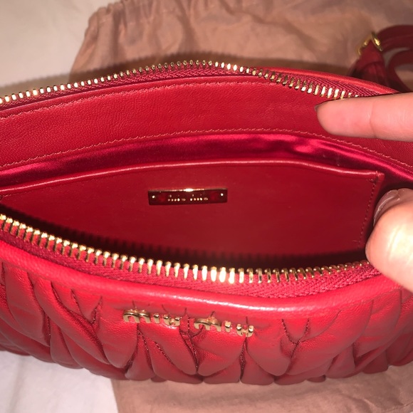 Miu Miu Red Crossover Bag - Picture 4 of 4
